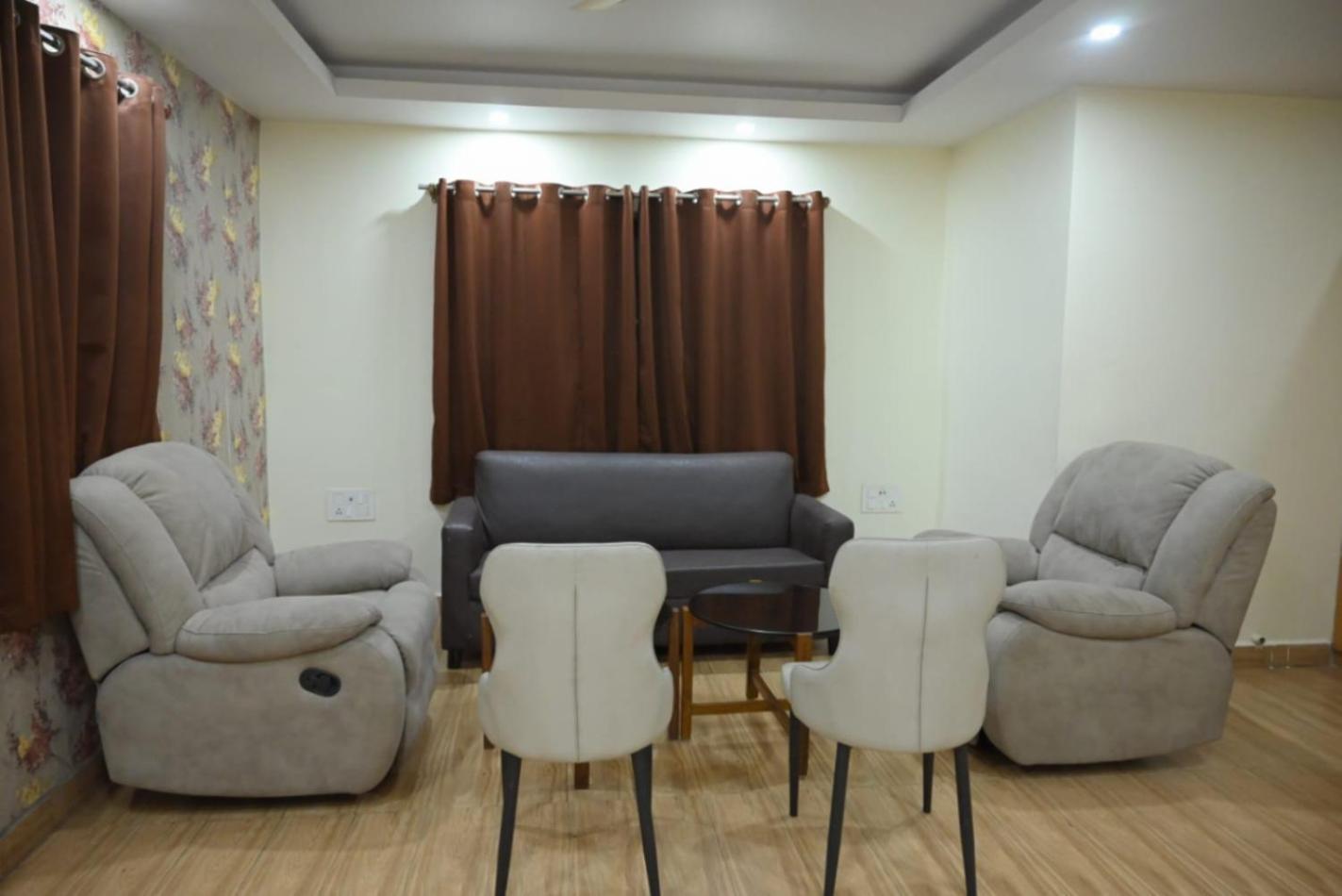 Hotel Jyoti International Asansol Bagian luar foto