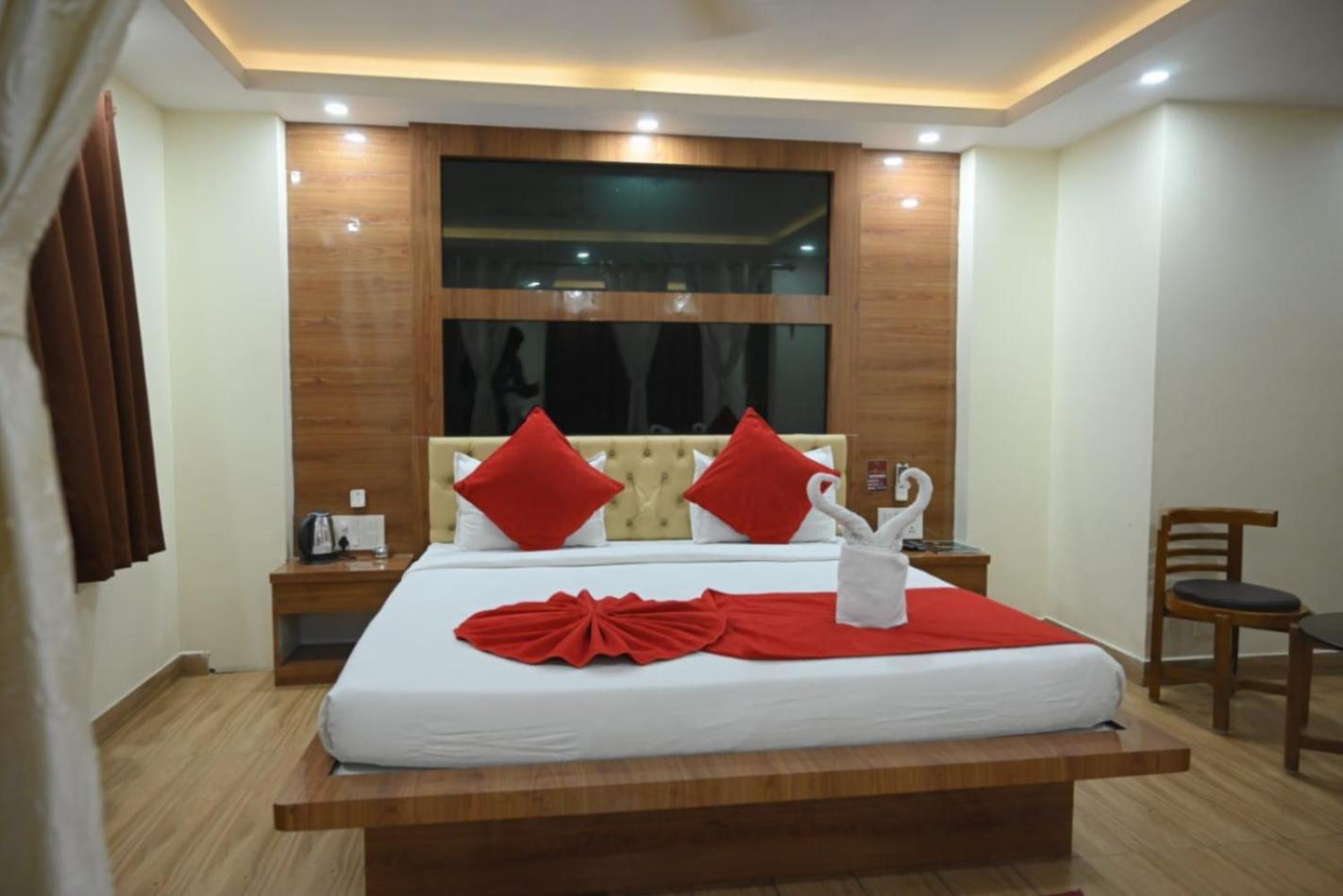 Hotel Jyoti International Asansol Bagian luar foto