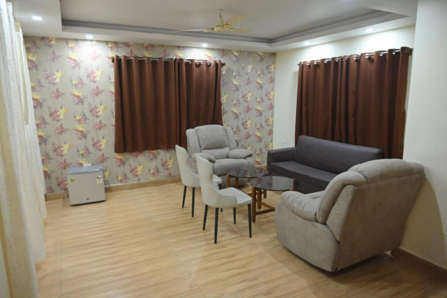 Hotel Jyoti International Asansol Bagian luar foto