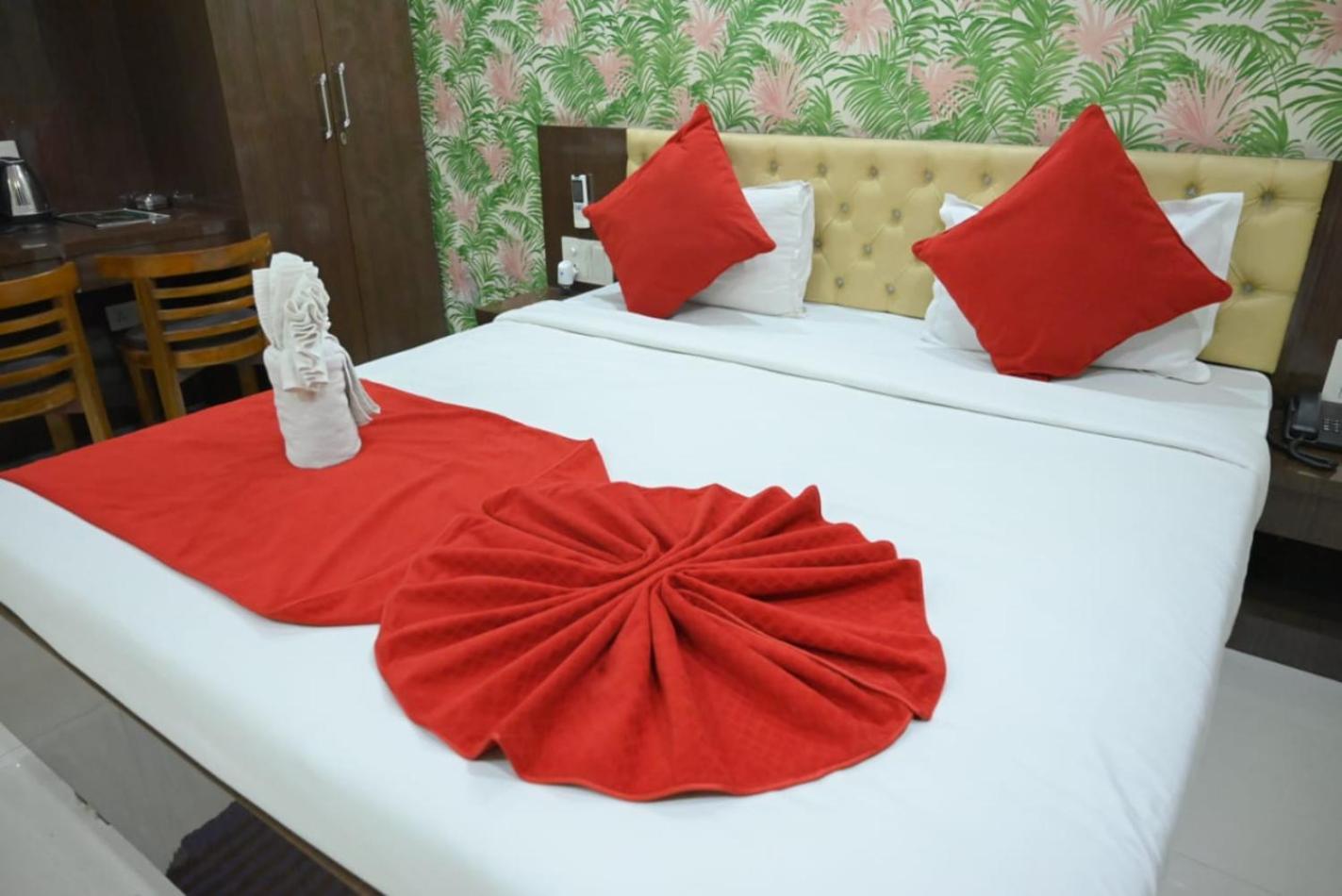 Hotel Jyoti International Asansol Bagian luar foto